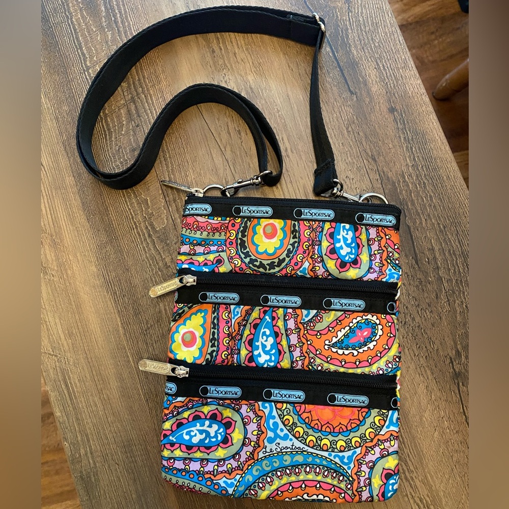 LeSportSac Crossbody Tri-Zipper Bag Paisley Purse Travel Colorful